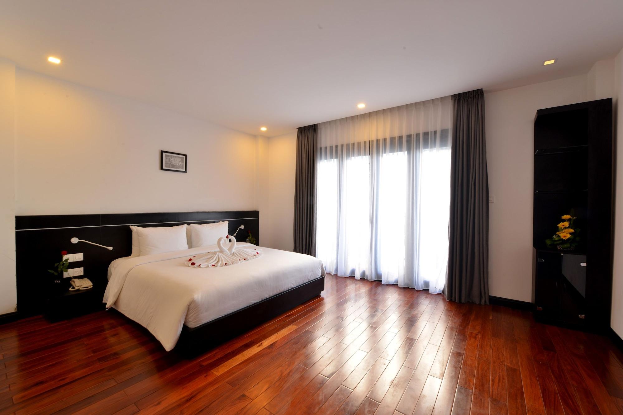 Nostalgia And Hotel Hoi An