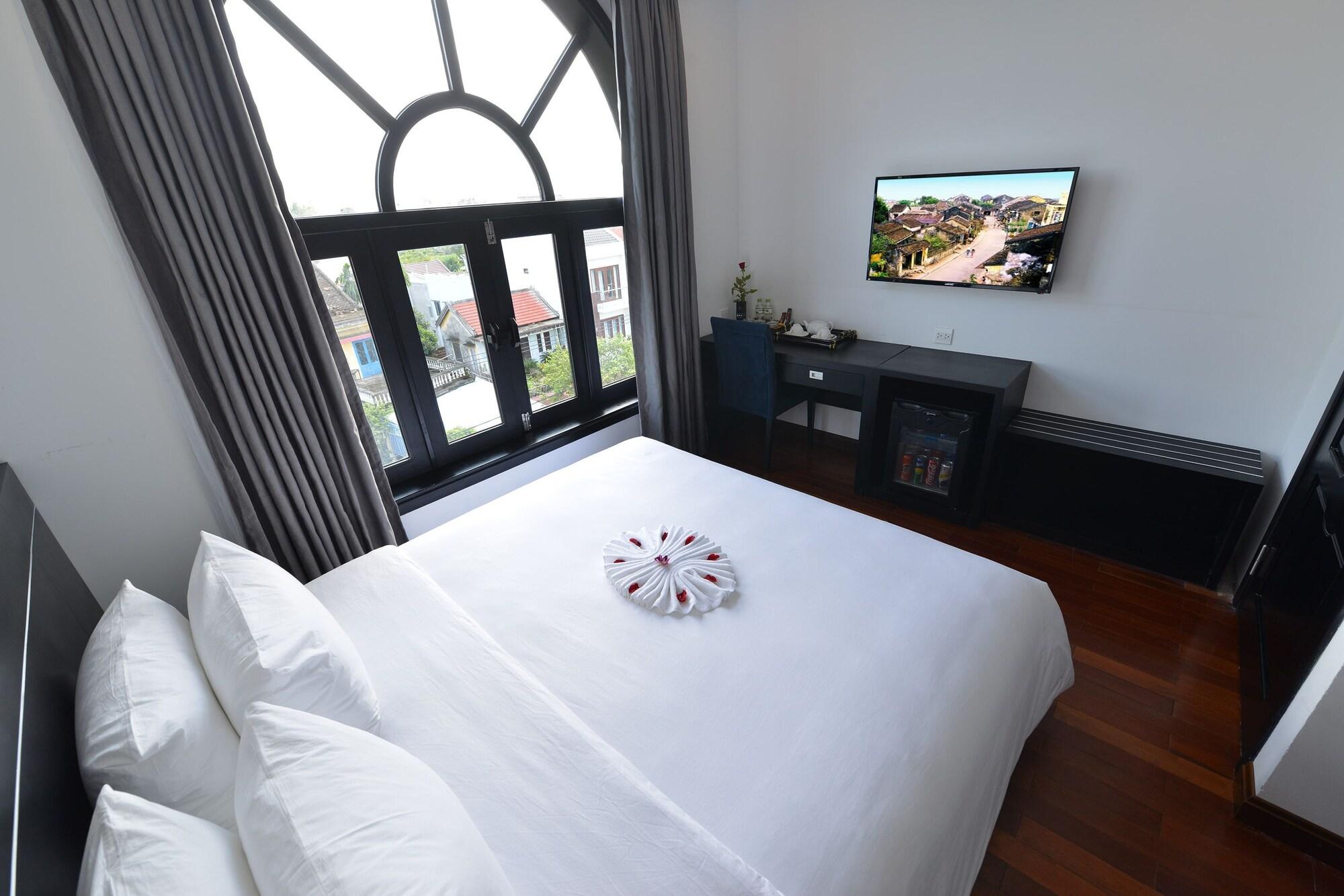 Hotel Nostalgia And