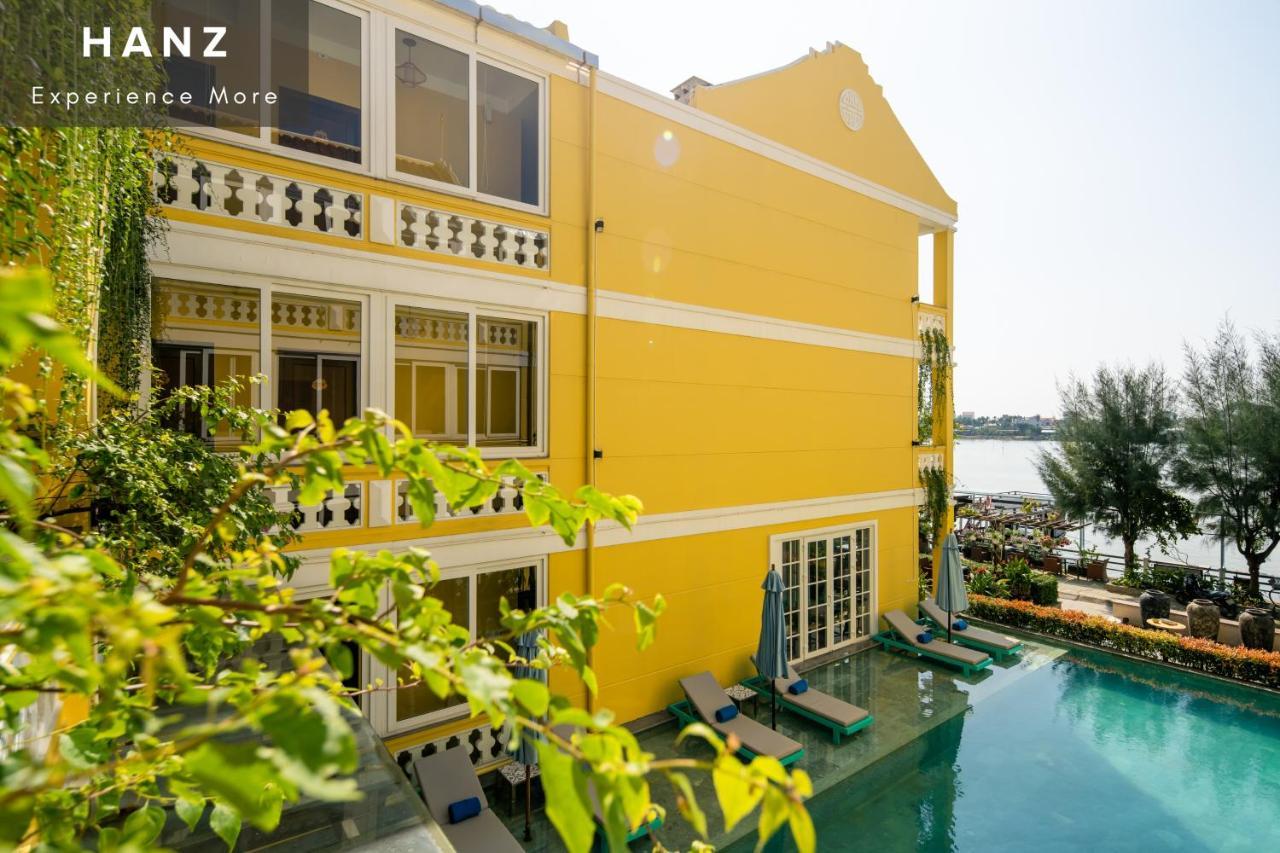 Hanz Triple Riverside Villa Hoi An Villa *