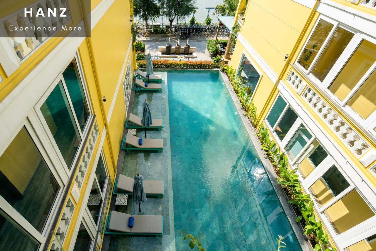 Hanz Triple Riverside Villa Hoi An Villa Hoi An