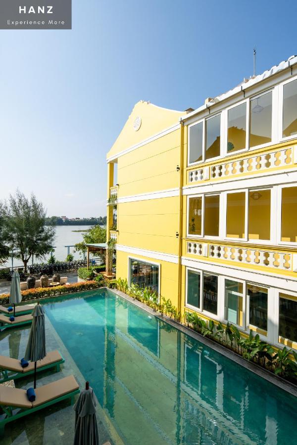 Hanz Triple Riverside Villa Hoi An