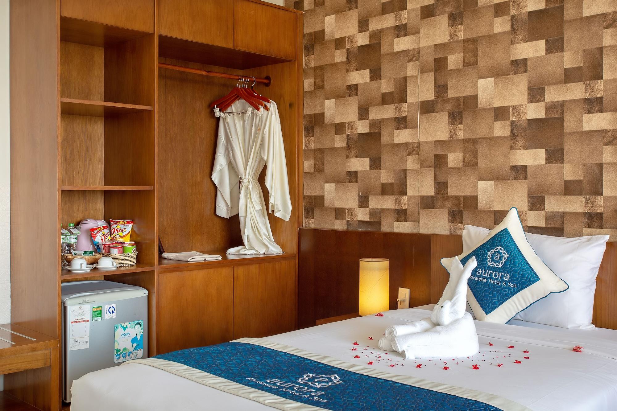 Aurora Riverside And 4* Hoi An
