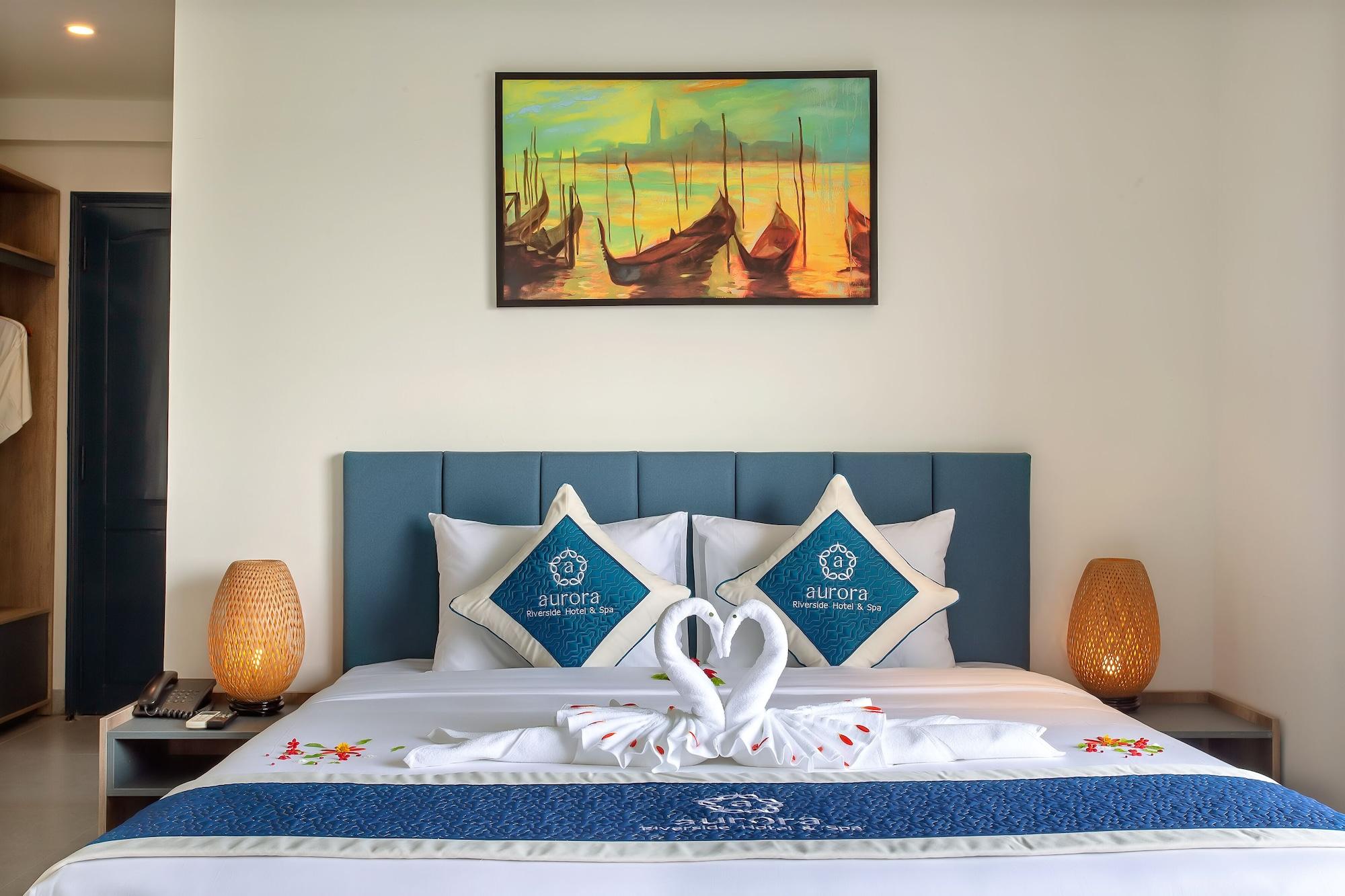 Hotel Aurora Riverside And 4*