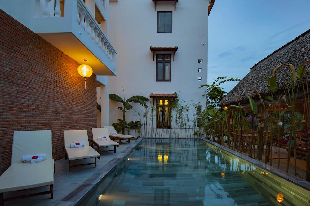 Villa Rustic