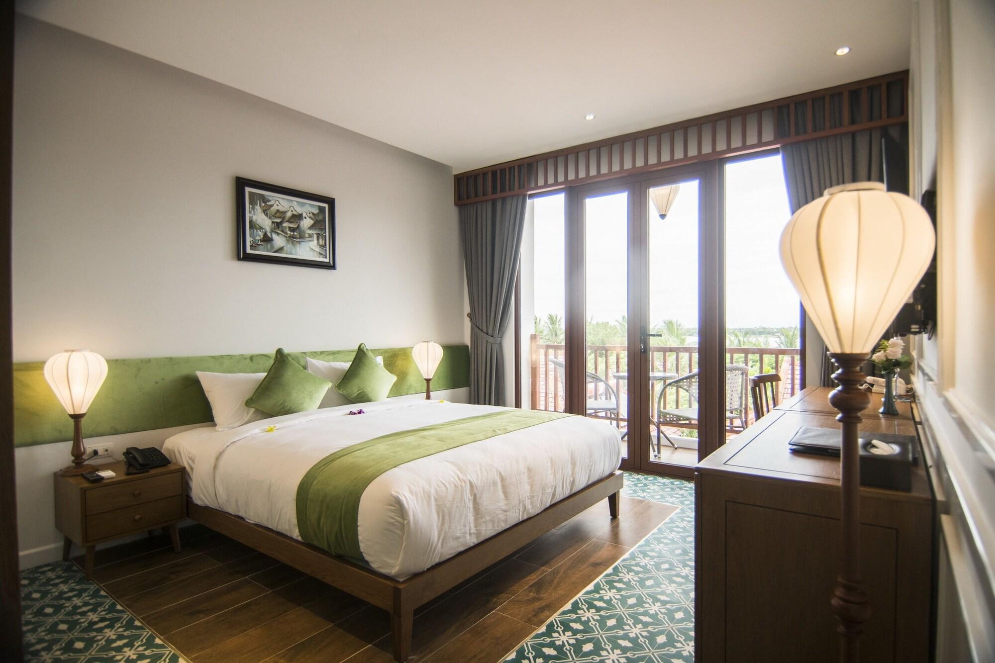 Vinh Hung Old Town 3*