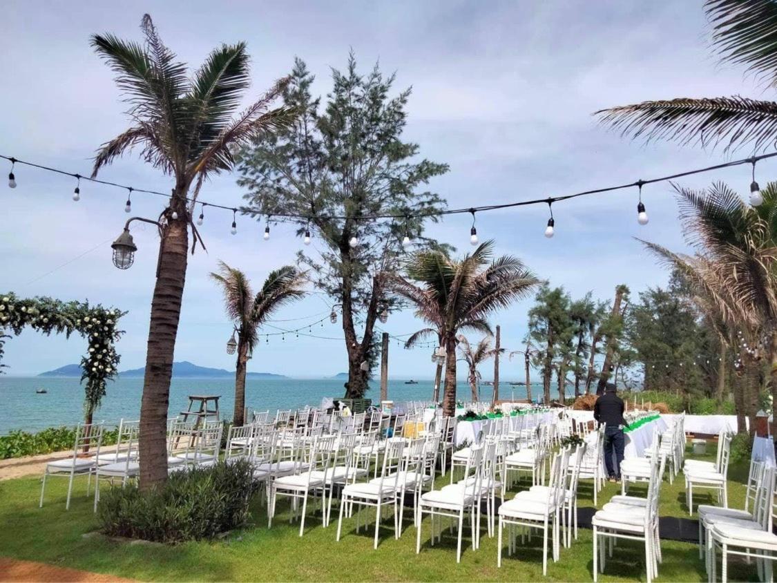 Beachside Boutique