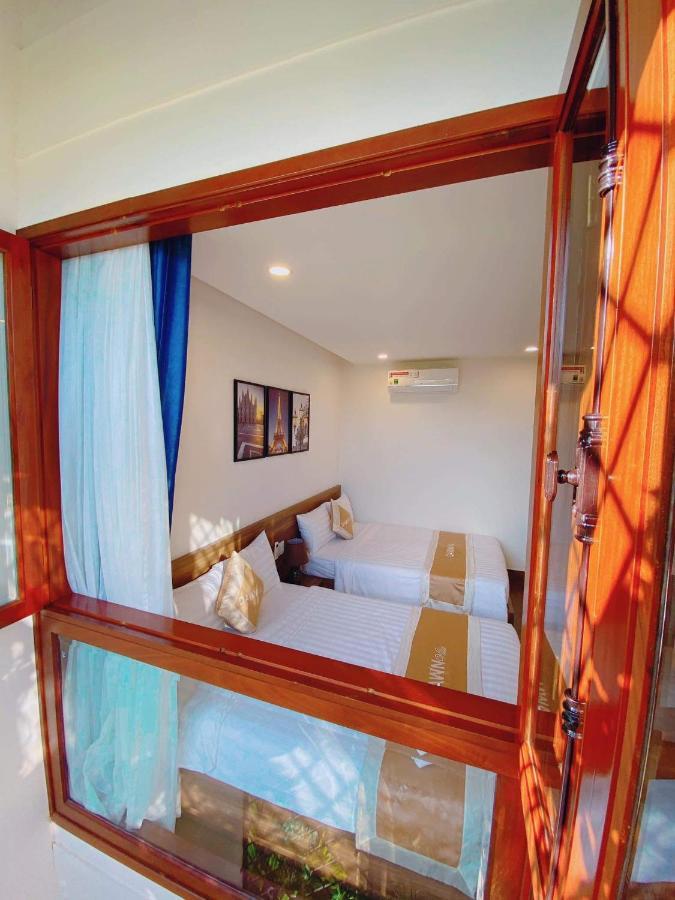Dawn Hotel