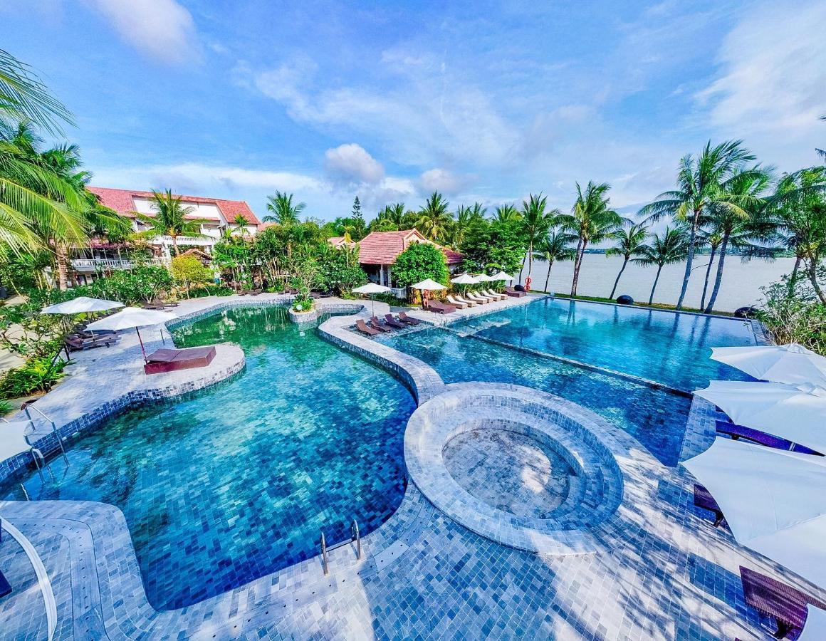 Resort Vinh Hung Riverside &