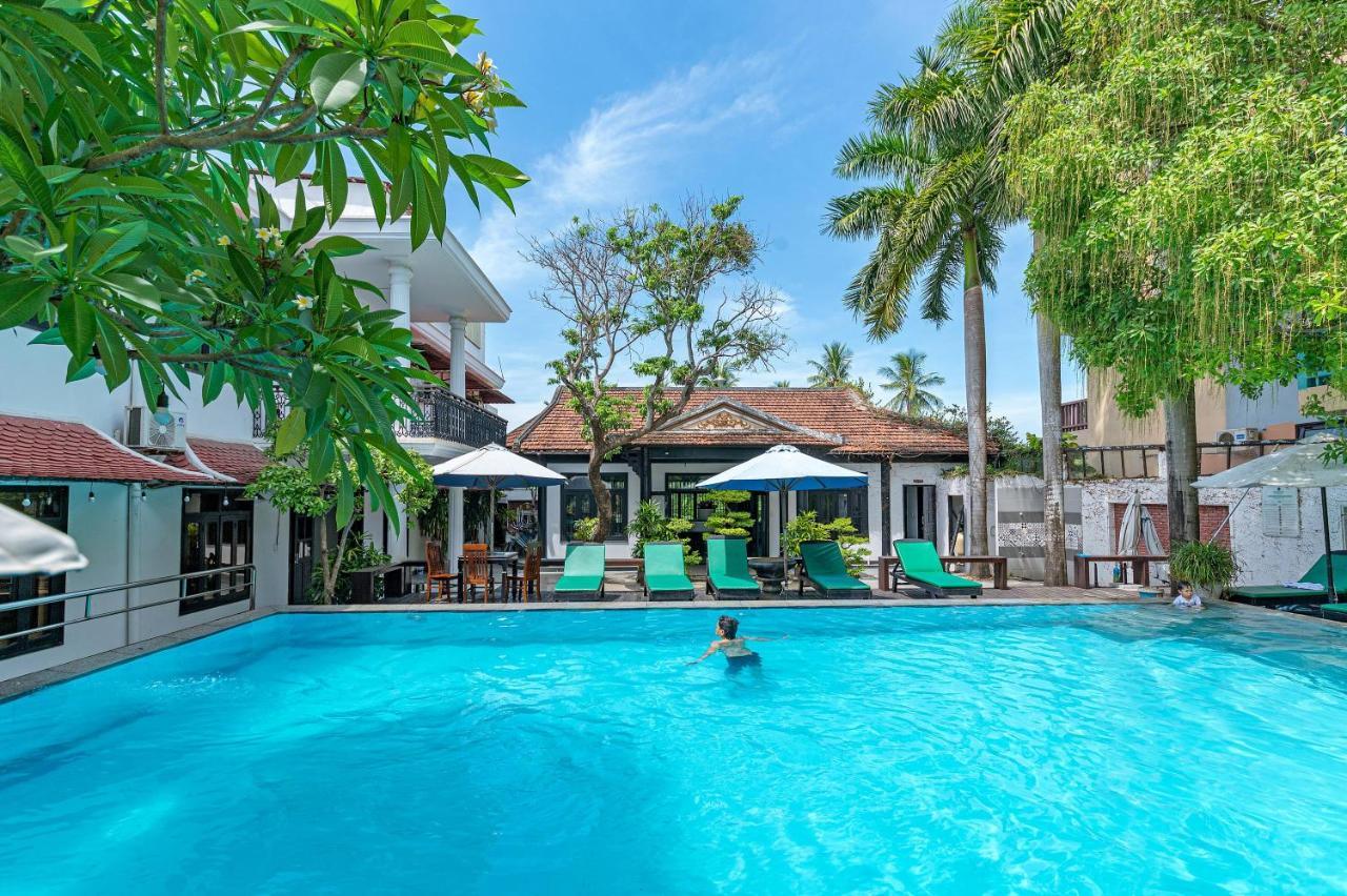Nostalgia And Hotel Hoi An