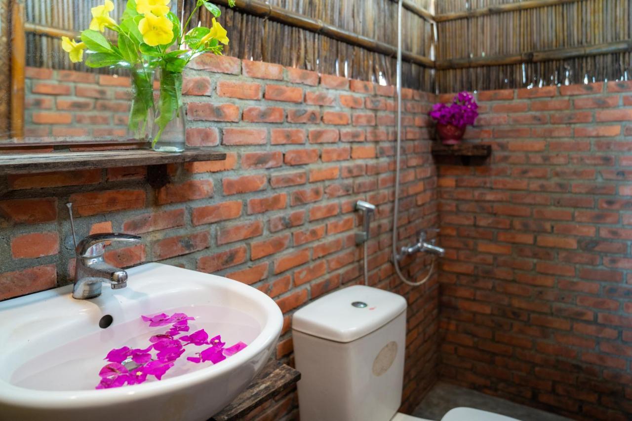 Tra Que Flowers Homestay