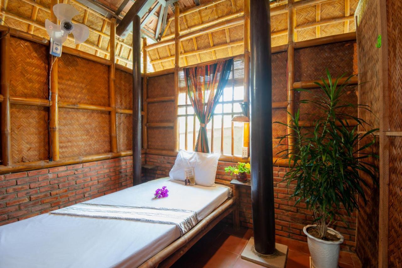 Tra Que Flowers Homestay *