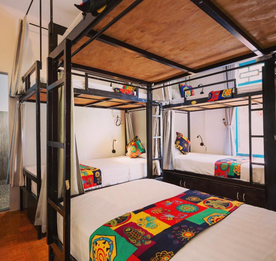 Wanderlust Hostel *