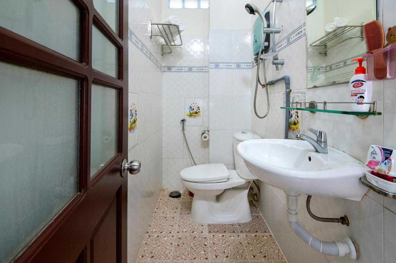 Red Lotus Homestay & Homestay