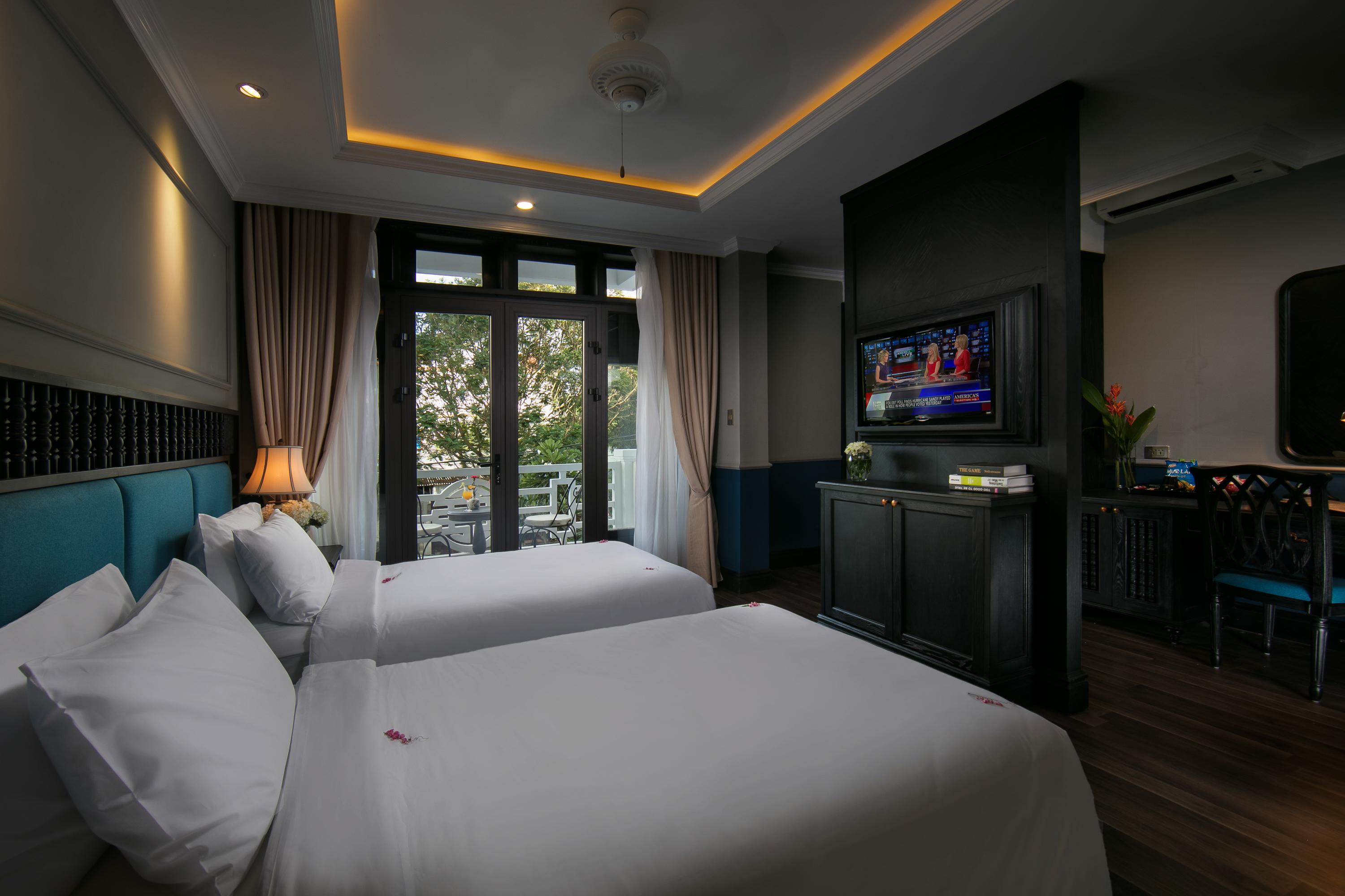 Hotel Golden & 4*