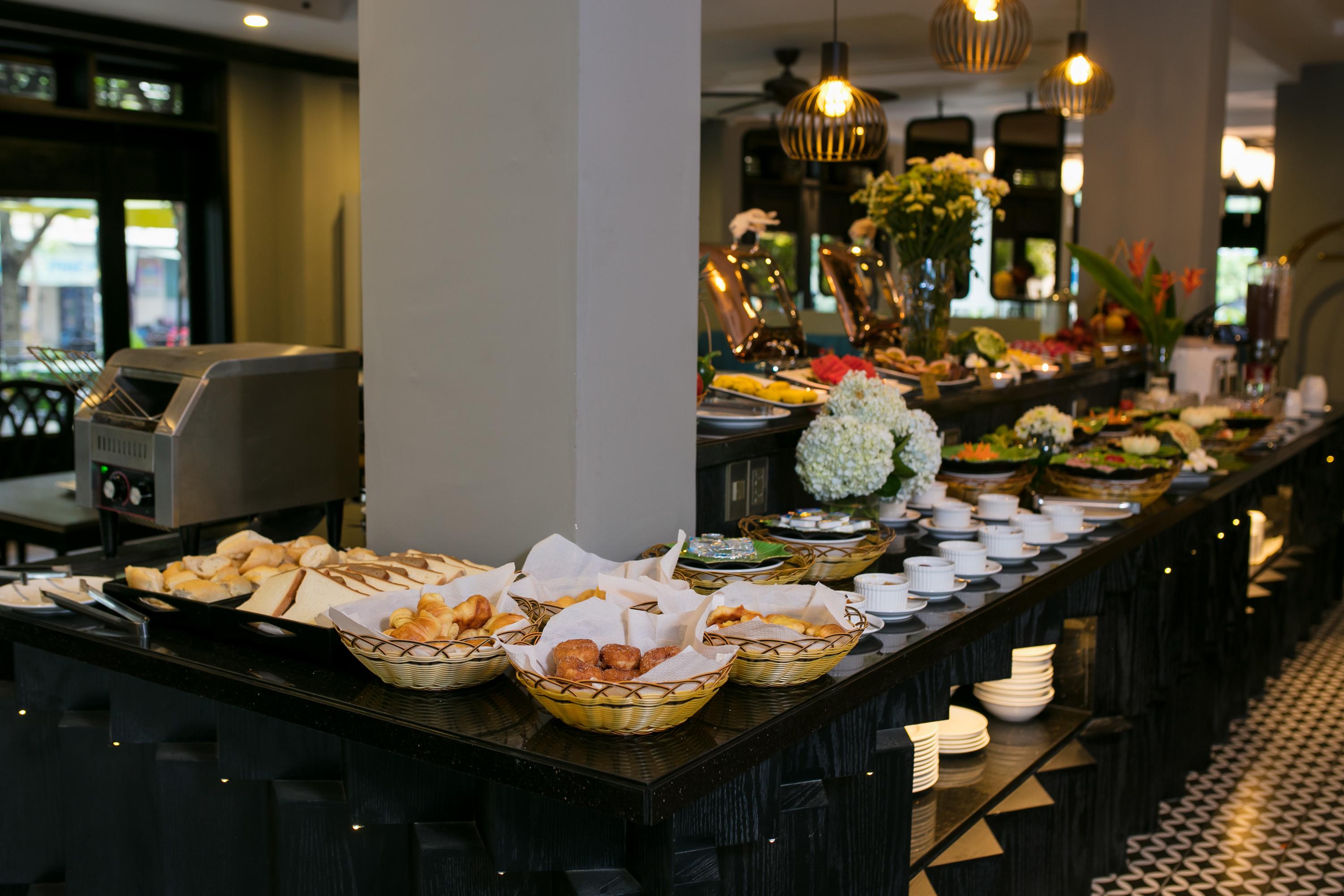 Golden & Hotel 4*