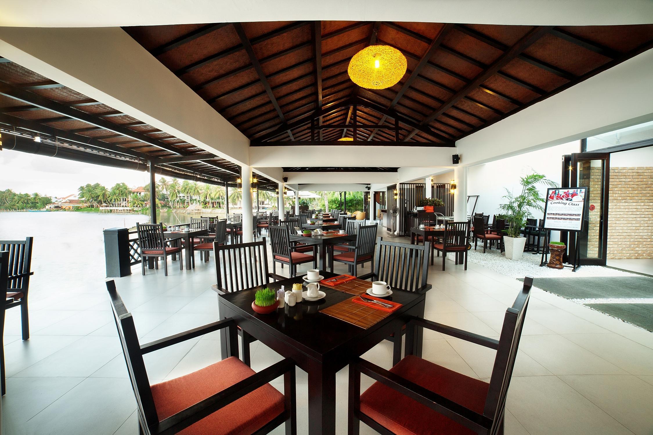Resort Hoi An Beach Resort 4*