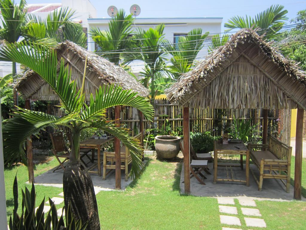 Homestay Local Beach *