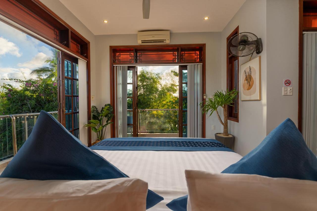 Song River Homestay *