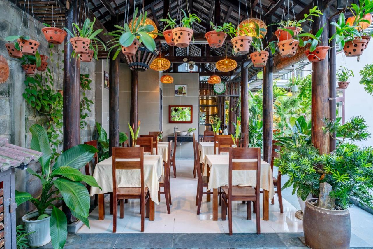 Sands River * Hoi An