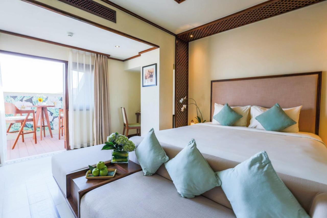Almanity & Hoi An