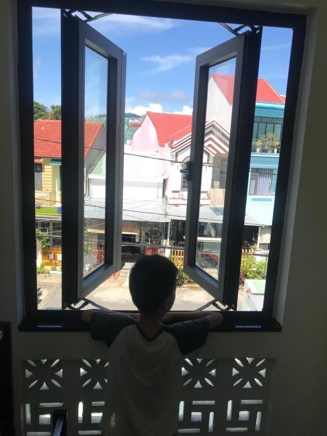 Coral Riverside & Homestay