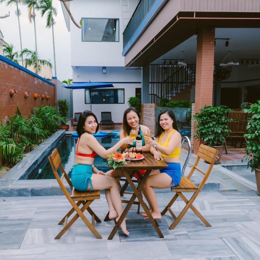 Nguyen Hotel *