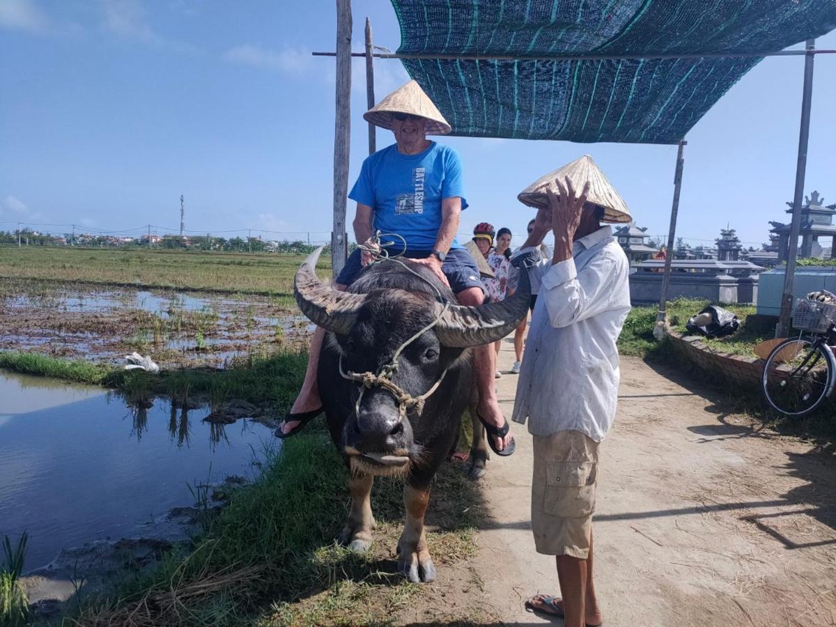 Cuong Thinh * Hoi An