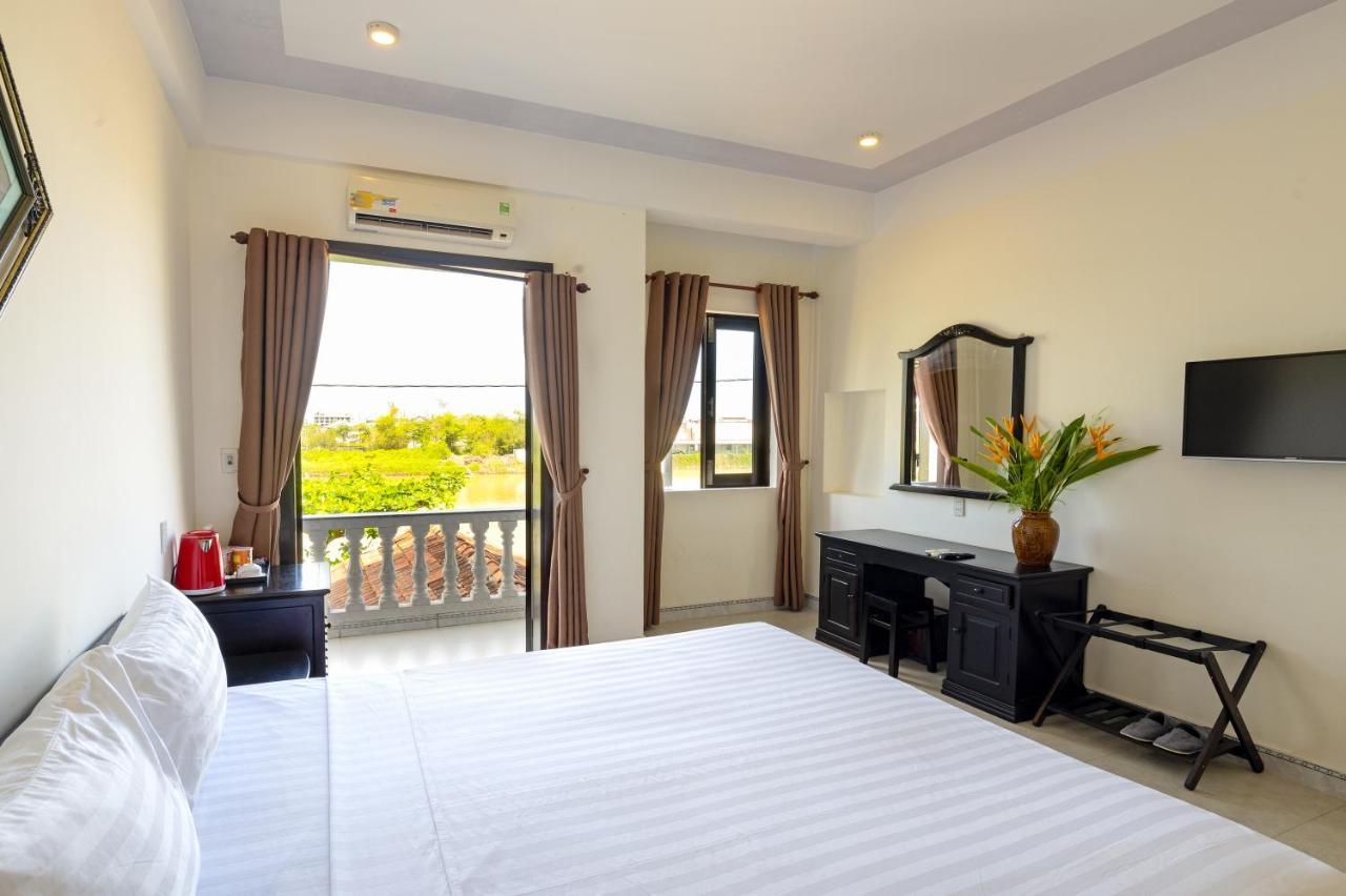 Blue River Boutique 3*