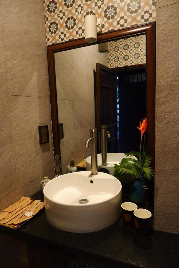 Nghe Riverside * Hoi An