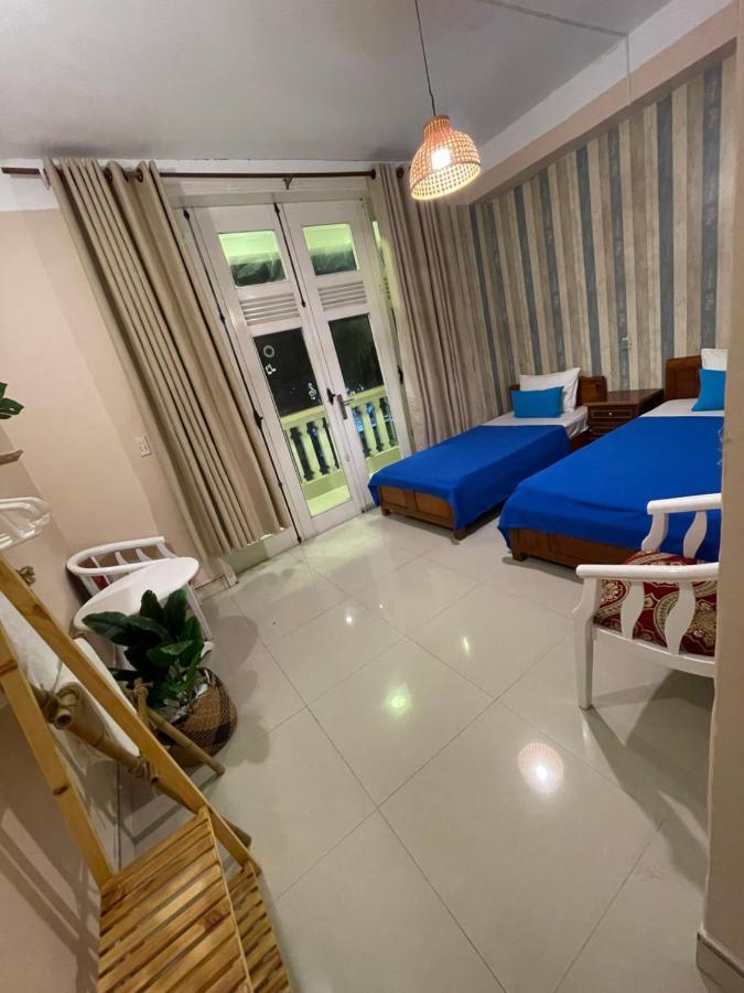 Hi Hợp Yến