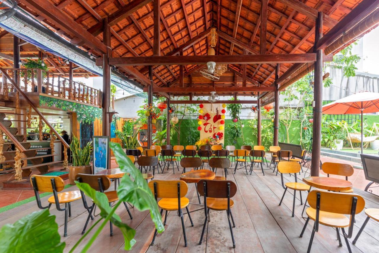 Alley Garden * Hội An
