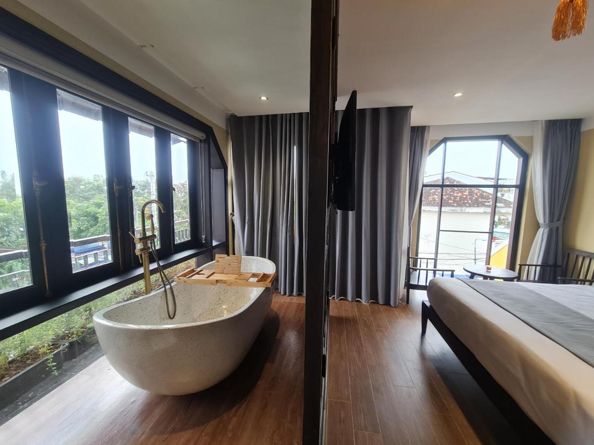 Hoianan Boutique
