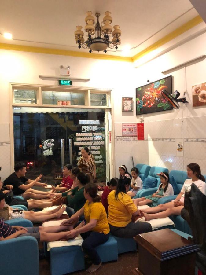 Red Lotus Homestay & * Hoi An