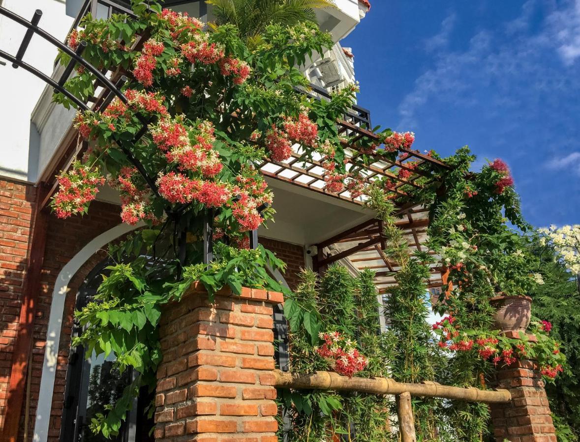 Autumn Bay Retreat Hotel Hoi An