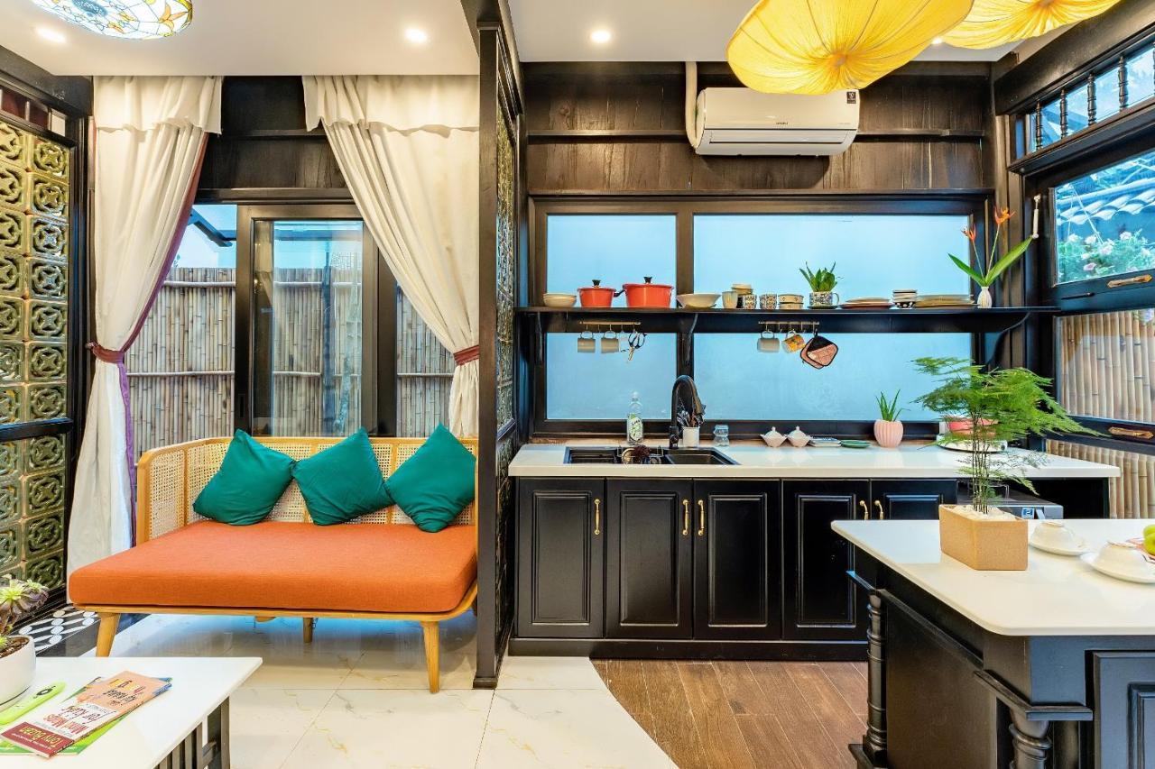 Oasis Rosie - 1 Bedroom With Private Pool And Garden View, Local Decor
