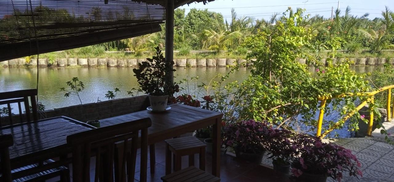 Lakeview Homestay
