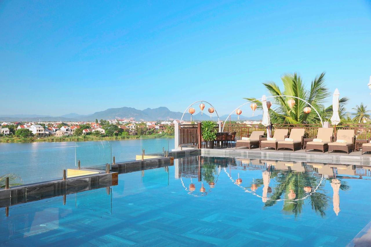 Khách sạn Little Riverside . Một Khách Sạn&spa Sang Trọng