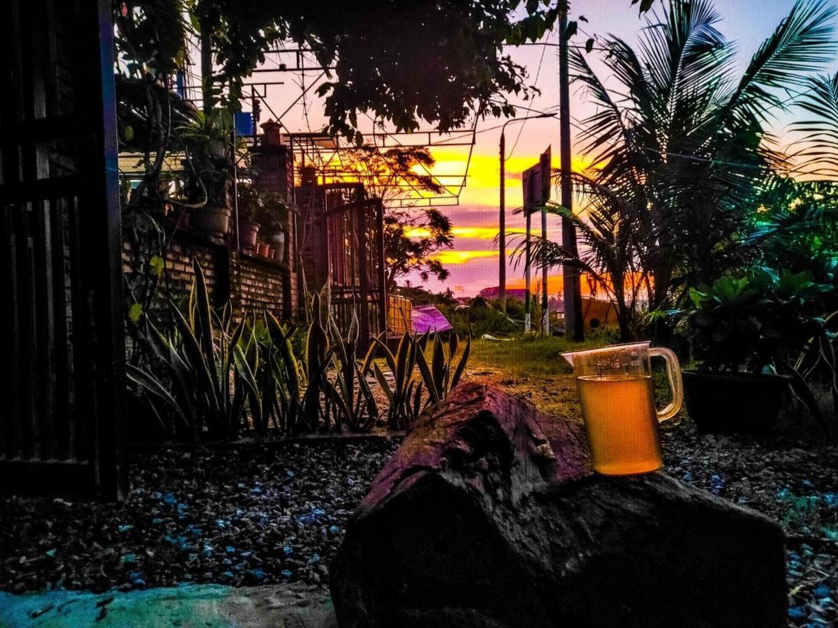 Autumn Bay Retreat Hotel *