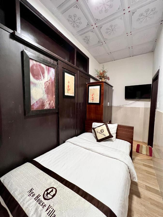 Homestay Ngo House 2 *