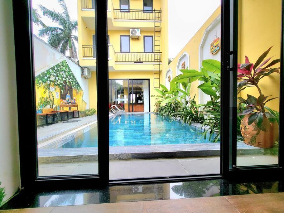 Delightful Romantic 4-br