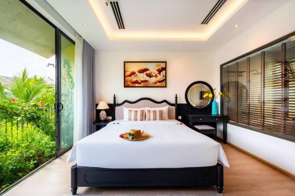 Casa - View Song Lang Man, Ho Boi Rieng Apartment