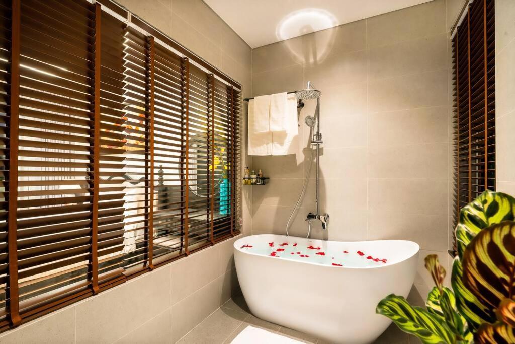 Casa - View Song Lang Man, Ho Boi Rieng Apartment Hoi An
