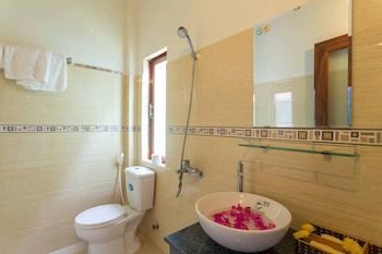 Lakeview Homestay