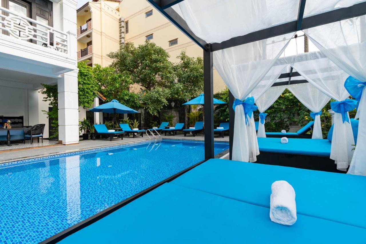 Hotel Golden & 4*