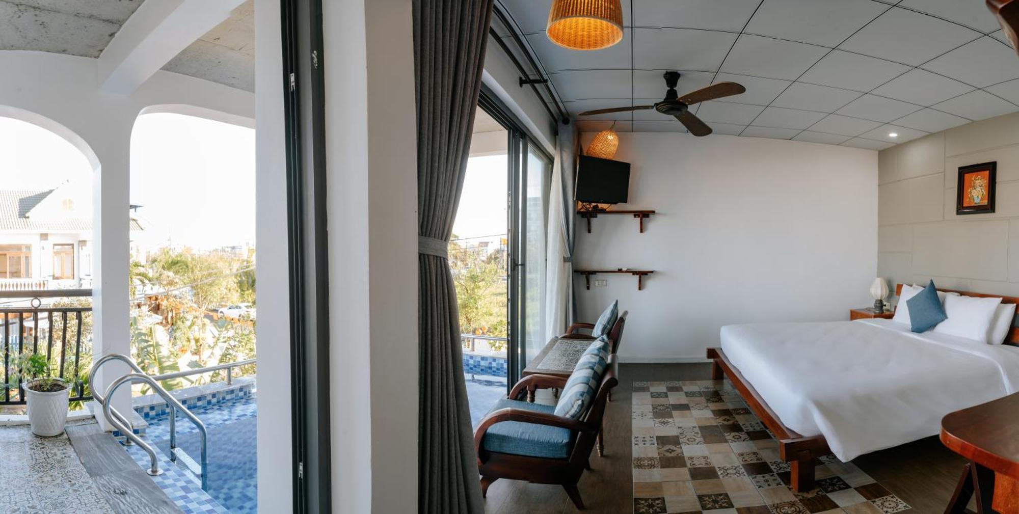 Hidden Sea View Homestay Hoi An