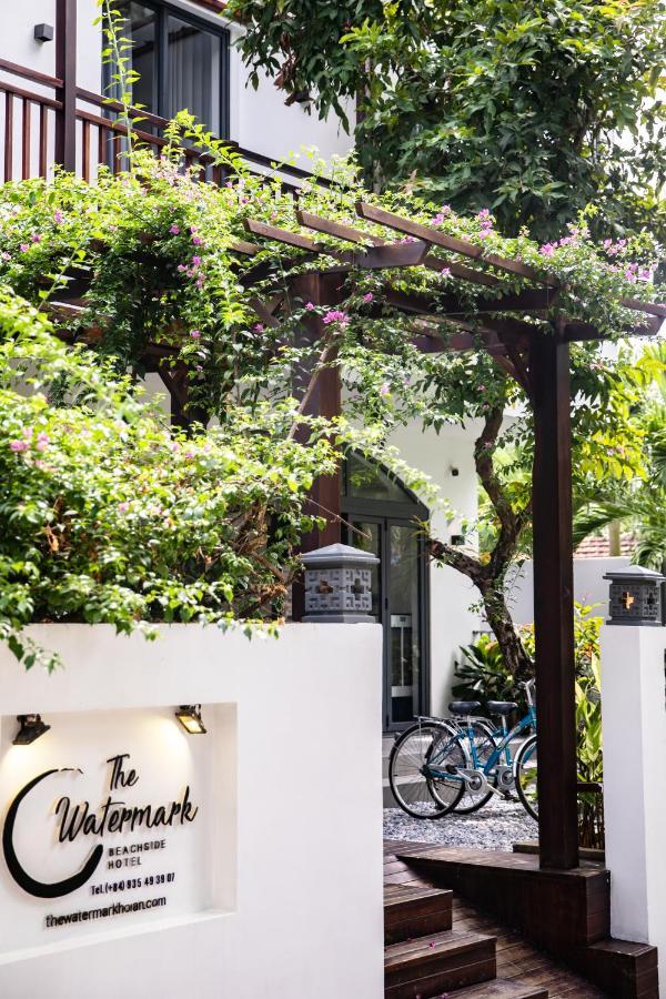 The Watermark Beachside Hotel *