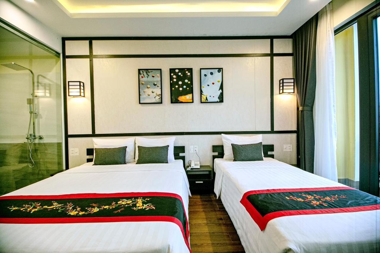 Riverland - Center 3*