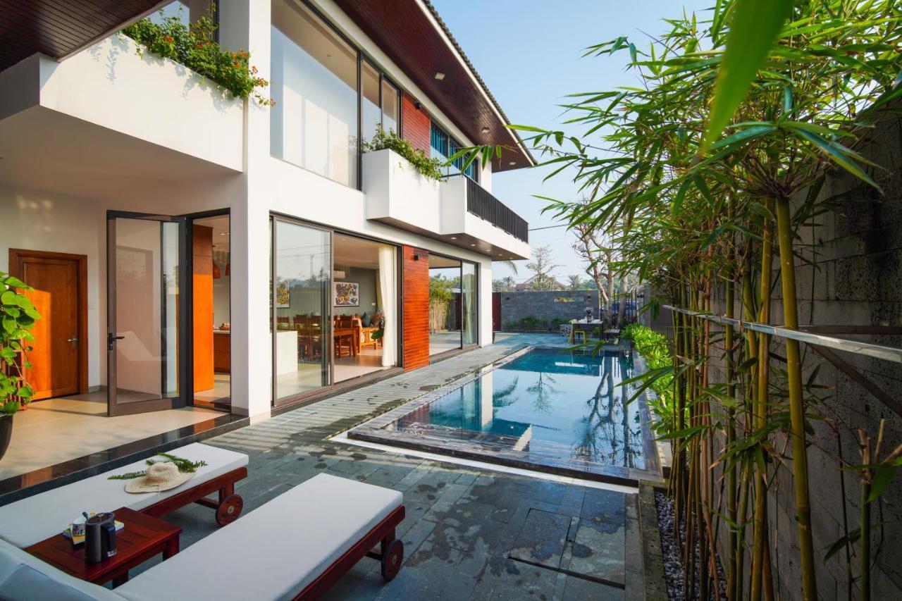 Hola 1 By Ovui * Hoi An