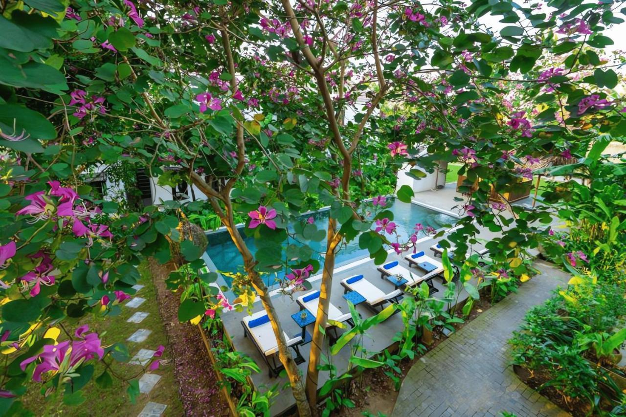Hotel Village
