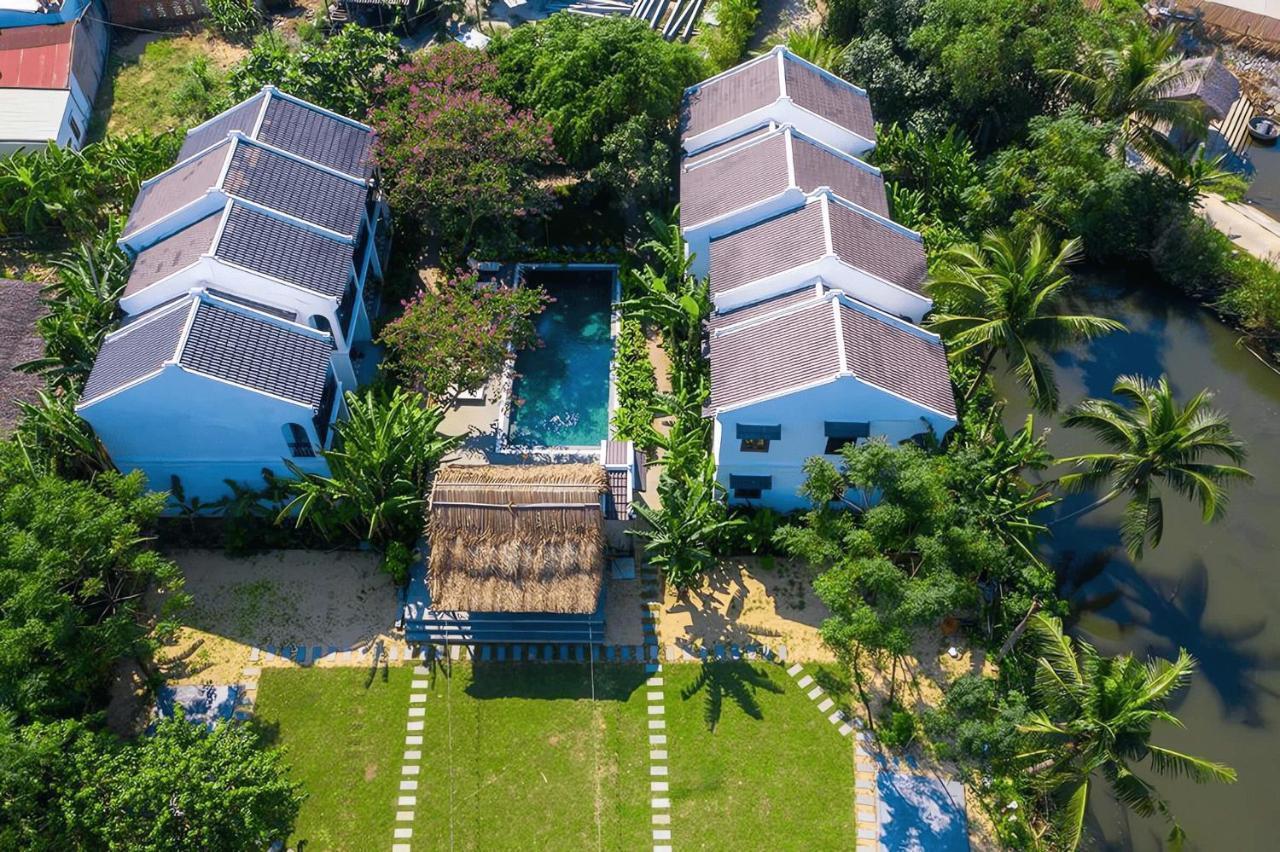 Village Hotel